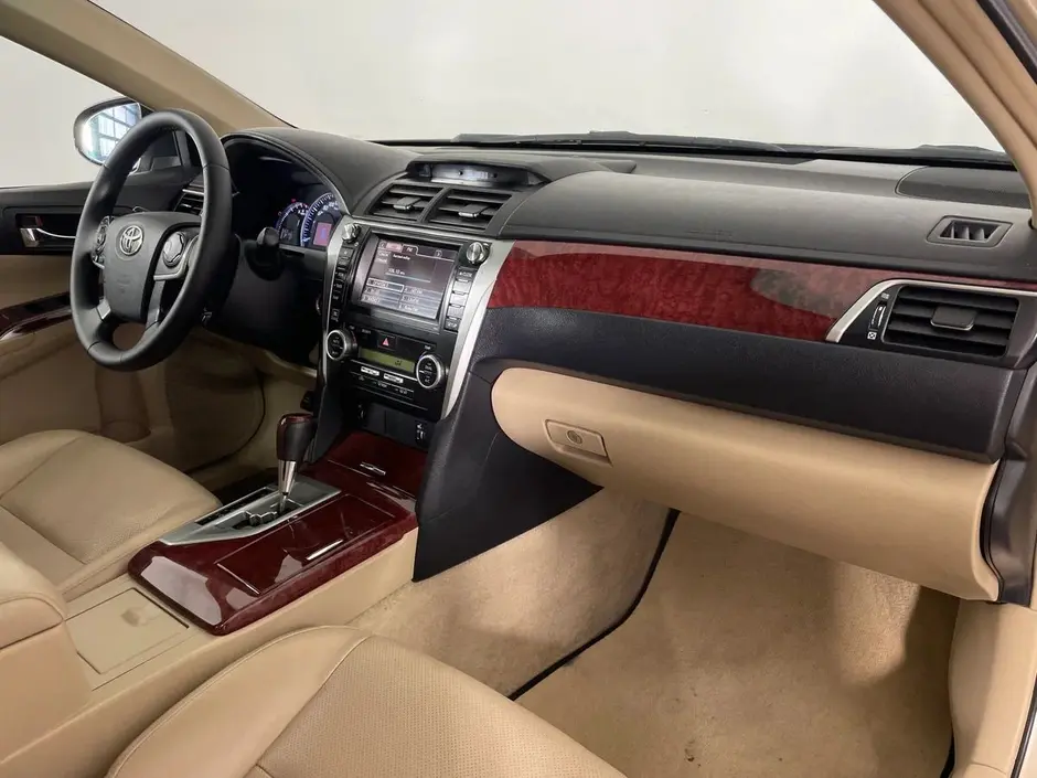 Toyota Camry, 2012 г.