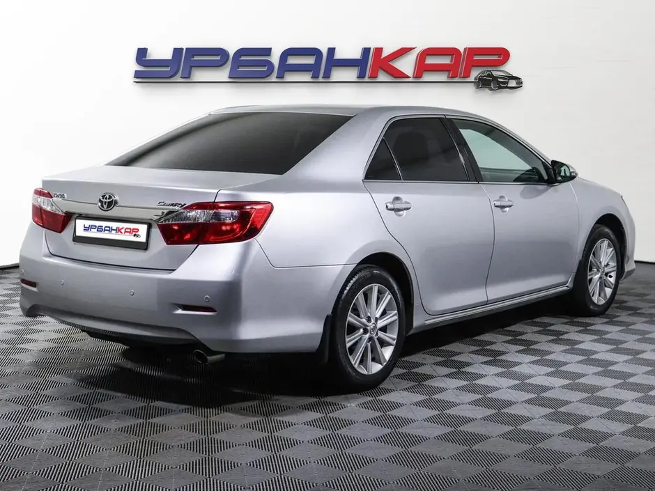 Toyota Camry, 2012 г.