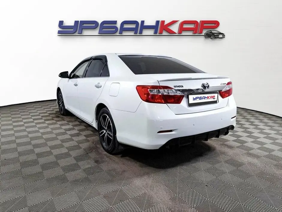 Toyota Camry, 2012 г.