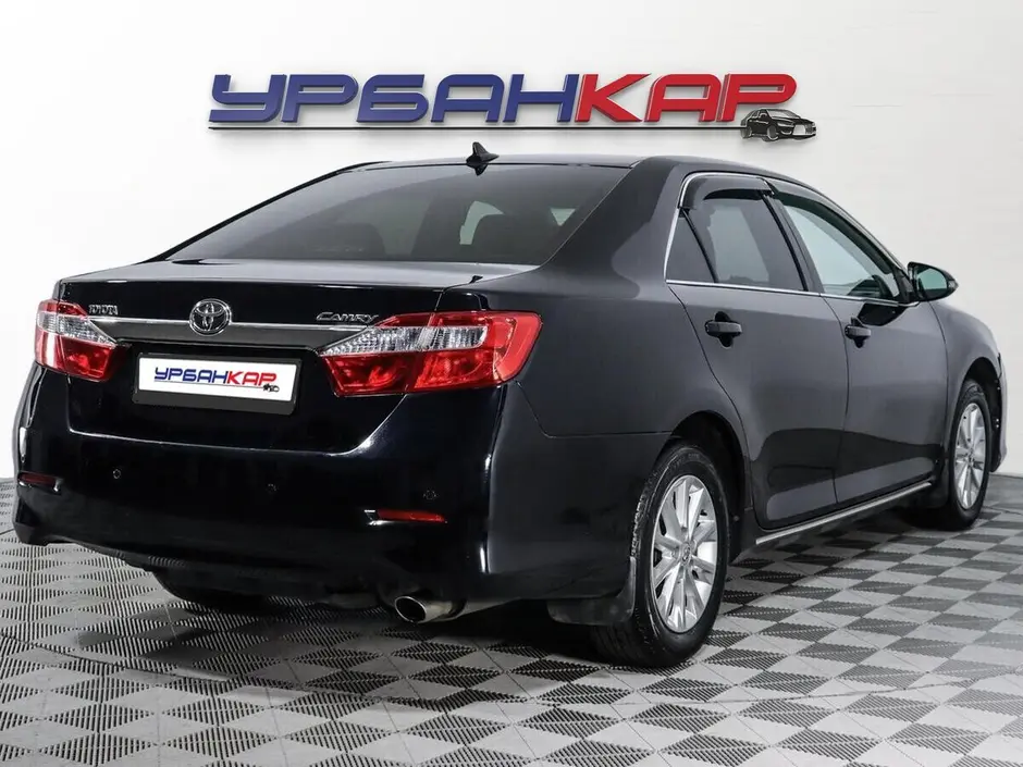 Toyota Camry, 2013 г.