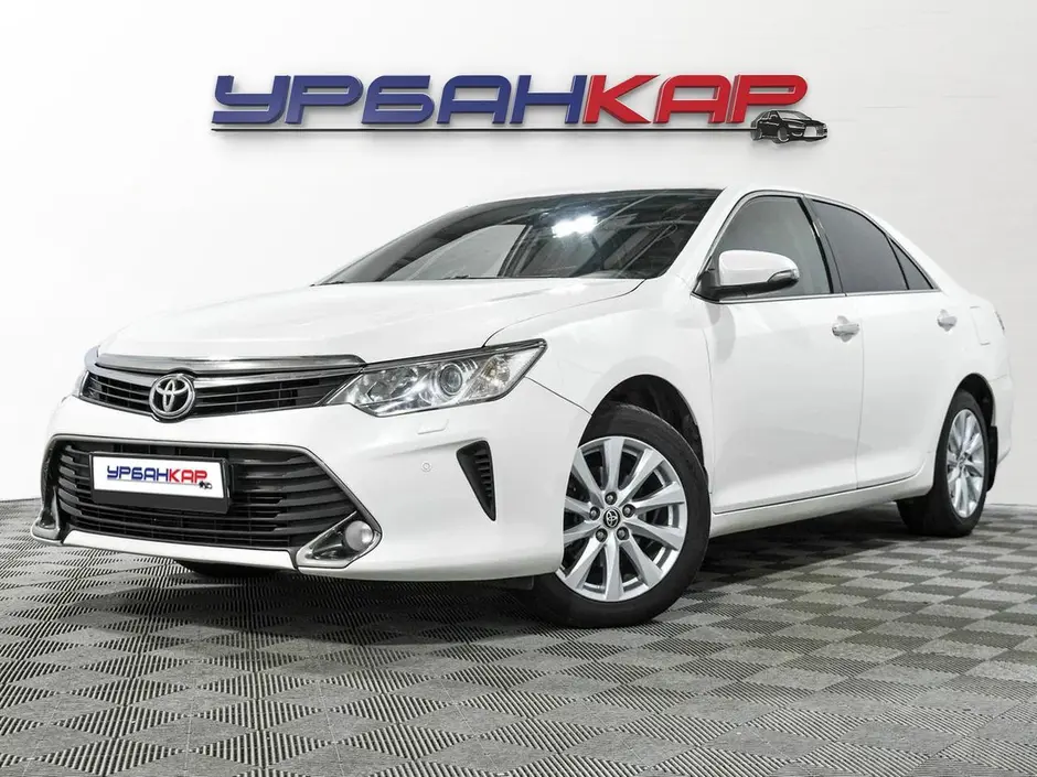 Toyota Camry, 2015 г.