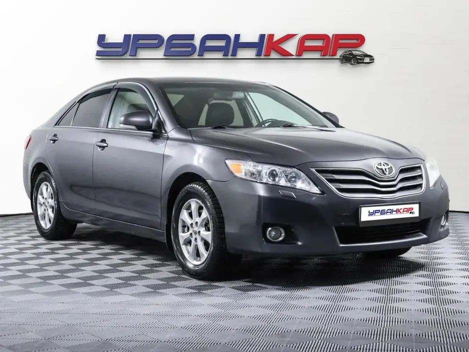 Toyota Camry, 2011 г.