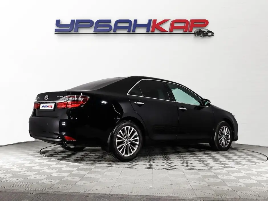 Toyota Camry, 2016 г.