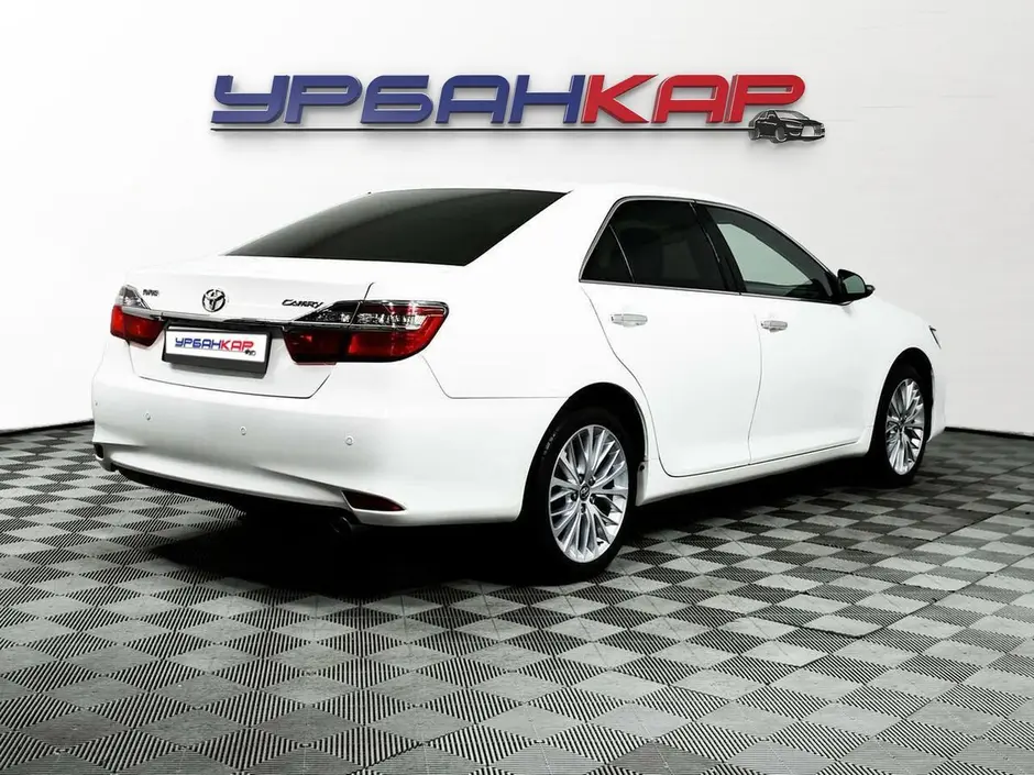 Toyota Camry, 2015 г.