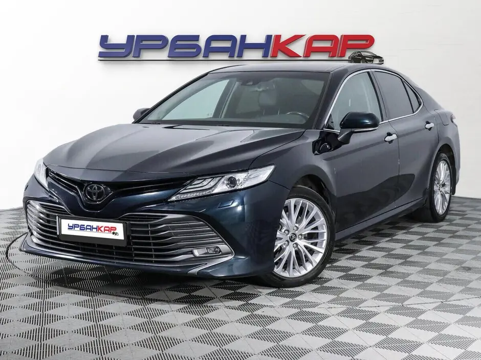 Toyota Camry, 2019 г.
