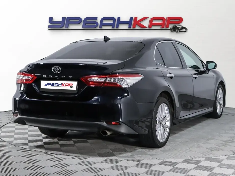 Toyota Camry, 2019 г.