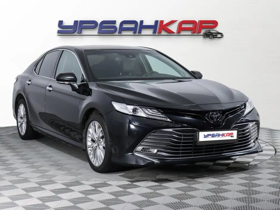 Toyota Camry, 2019 г.