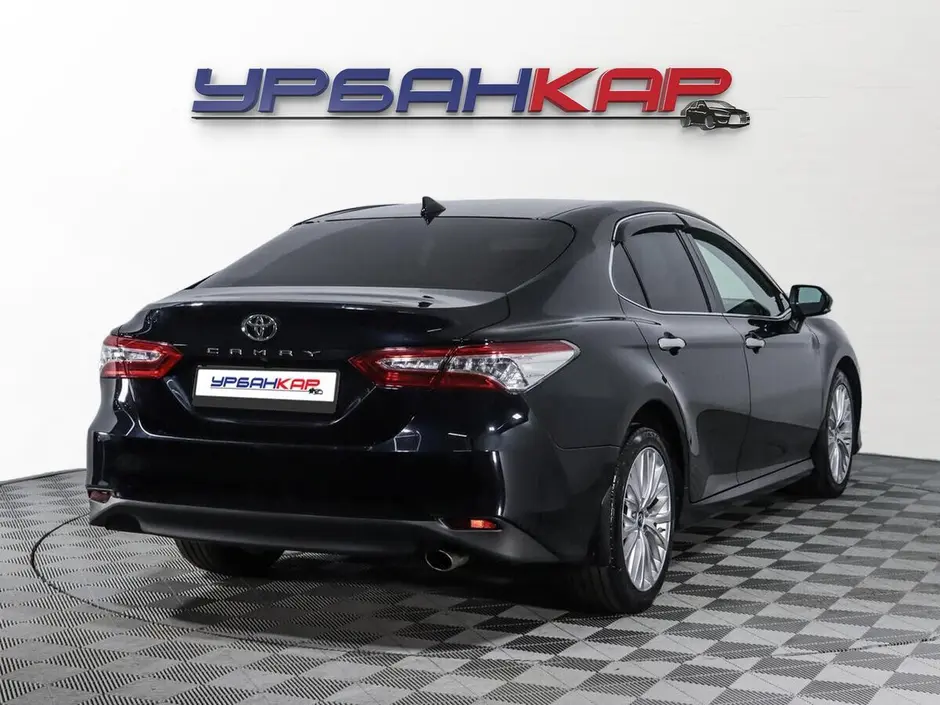 Toyota Camry, 2019 г.