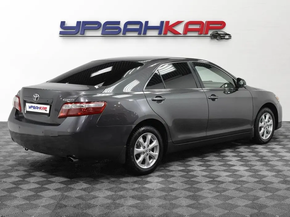 Toyota Camry, 2011 г.