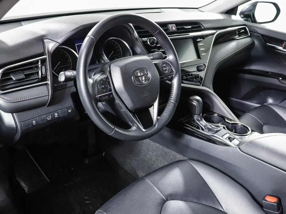 Toyota Camry, 2019 г.