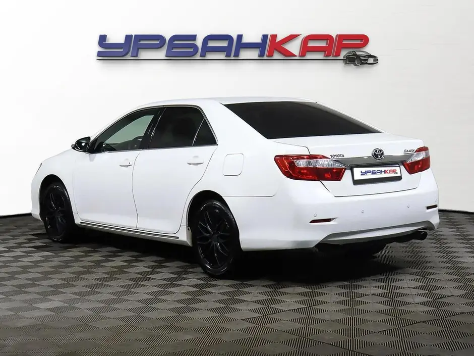 Toyota Camry, 2013 г.