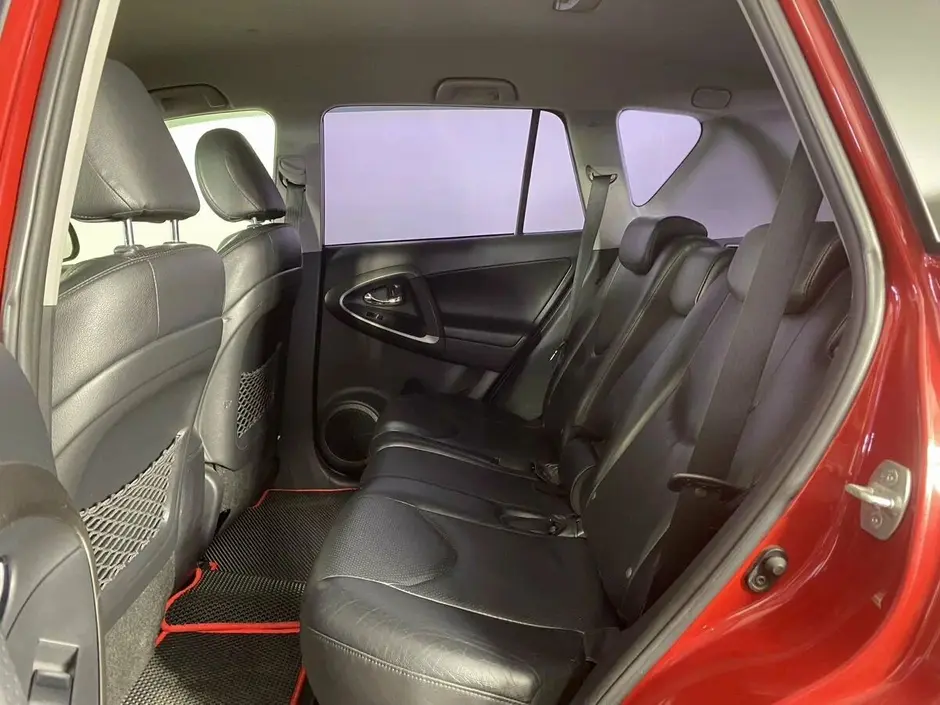 Toyota RAV4, 2011 г.