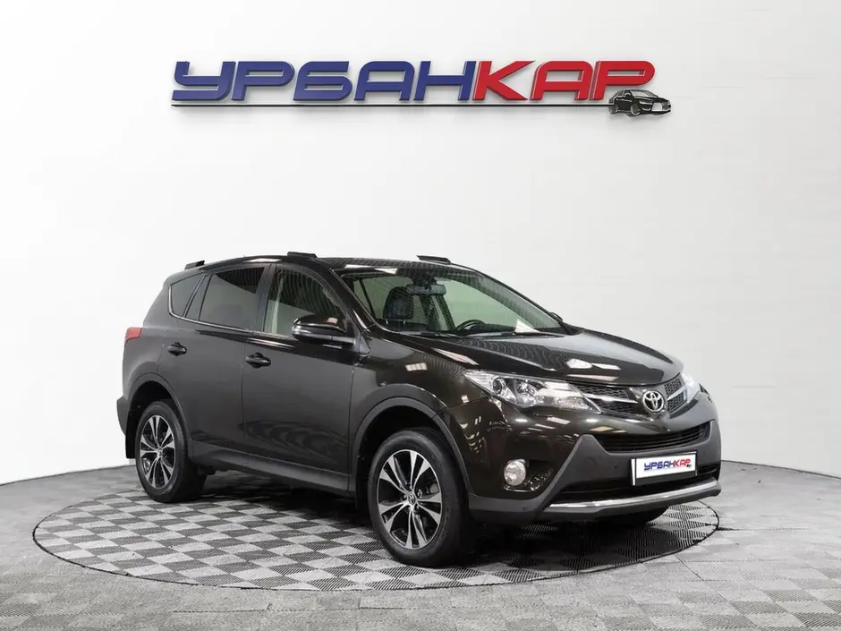 Toyota RAV4, 2015 г.