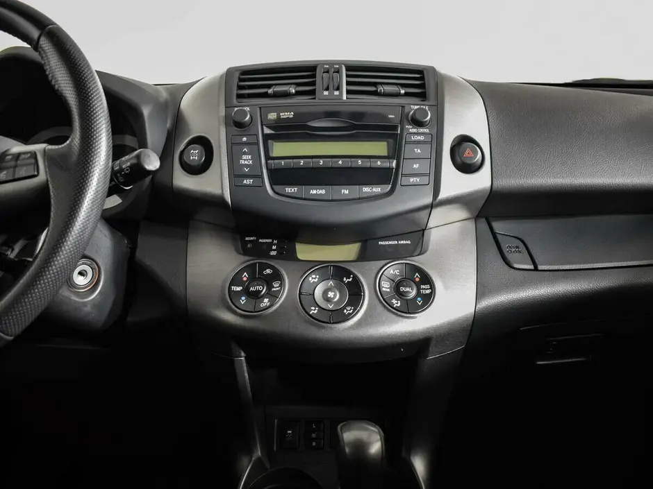 Toyota RAV4, 2011 г.