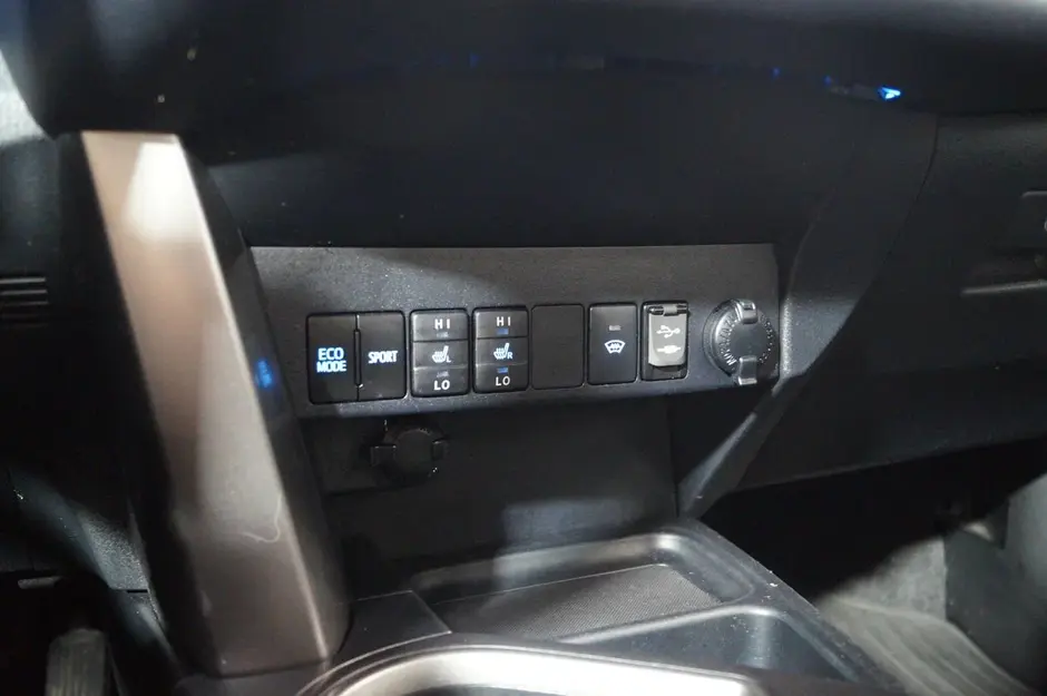 Toyota RAV4, 2019 г.