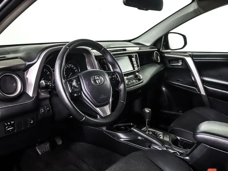 Toyota RAV4, 2018 г.