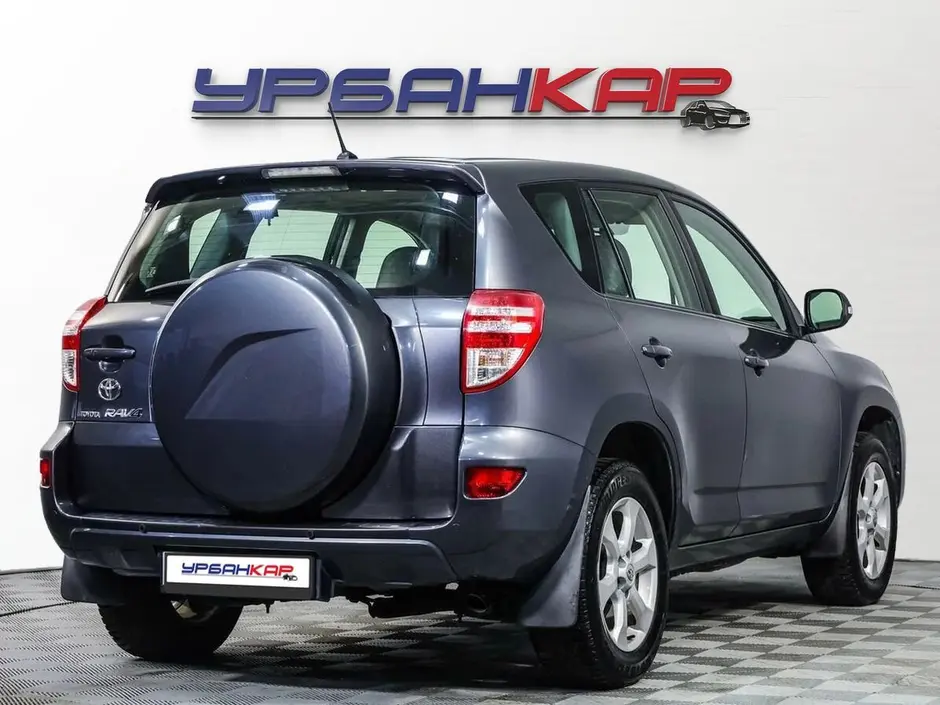 Toyota RAV4, 2011 г.