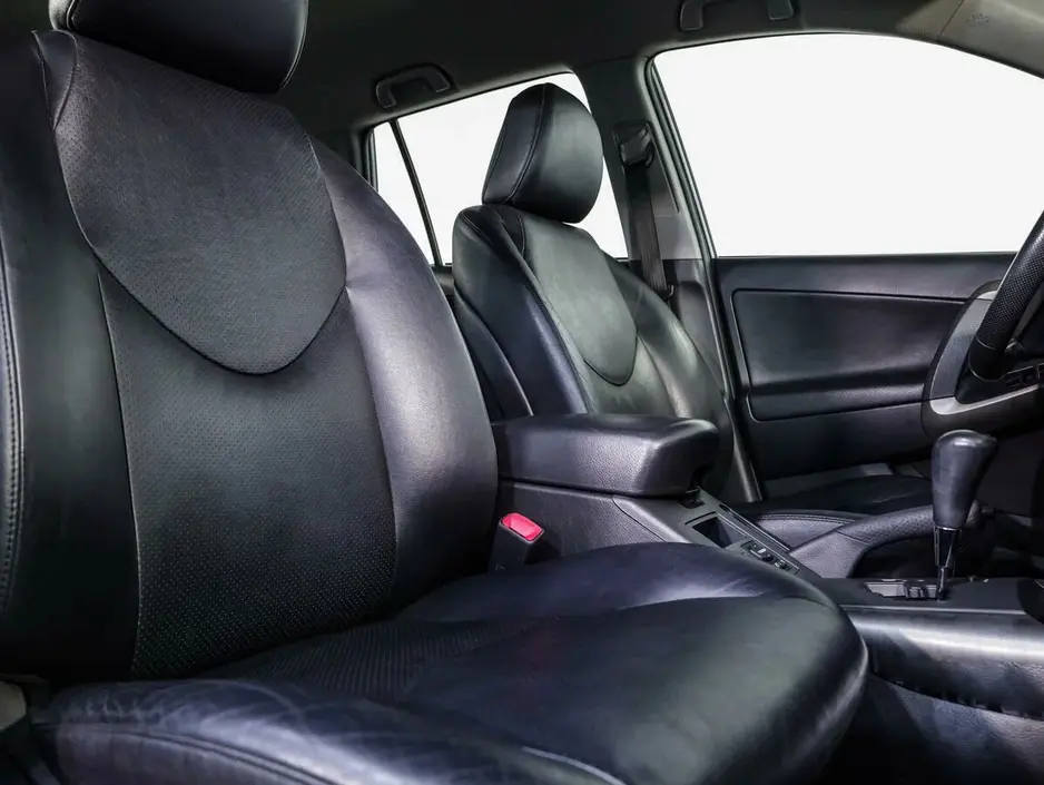 Toyota RAV4, 2011 г.