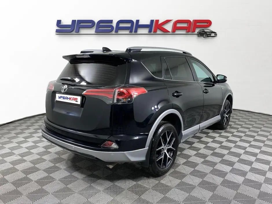 Toyota RAV4, 2017 г.