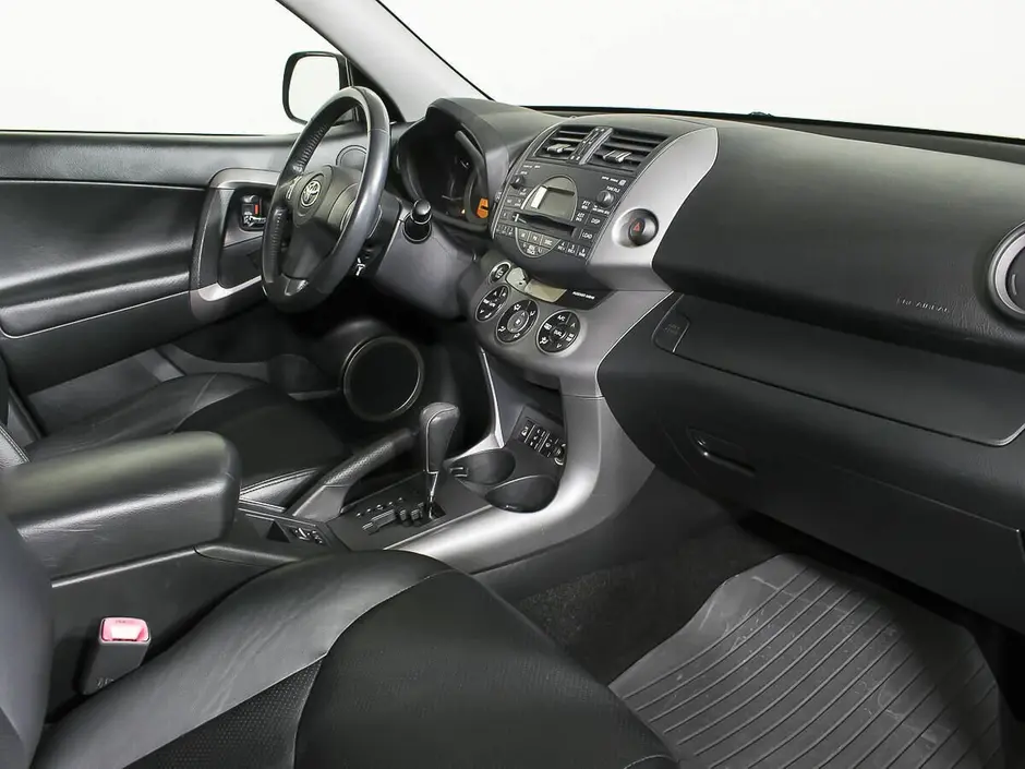 Toyota RAV4, 2010 г.