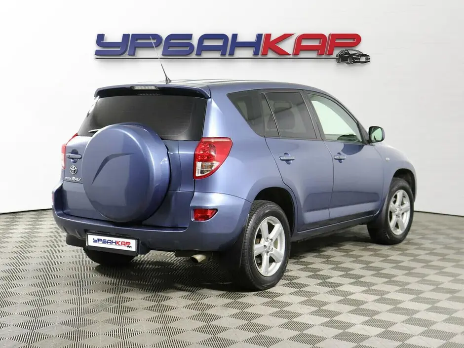 Toyota RAV4, 2010 г.