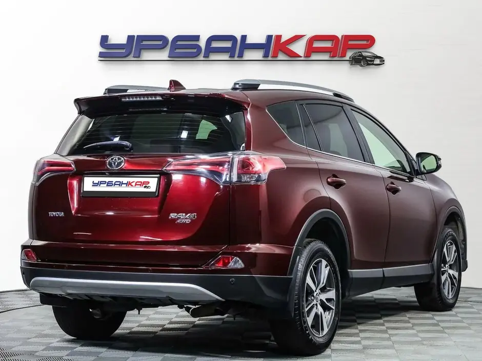 Toyota RAV4, 2015 г.