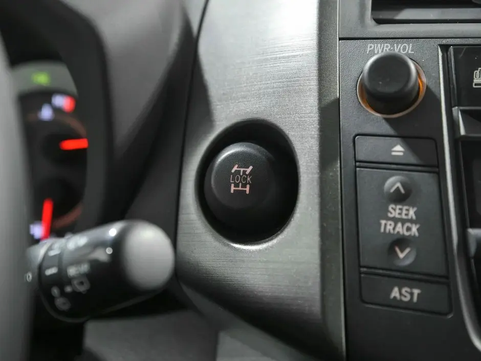 Toyota RAV4, 2011 г.