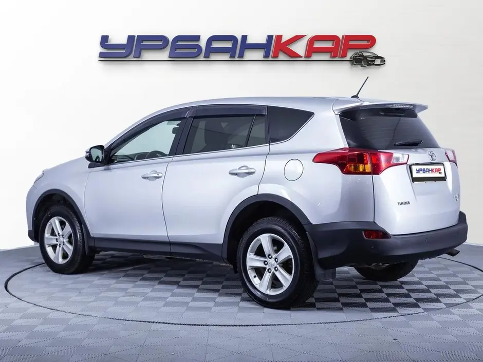 Toyota RAV4, 2013 г.
