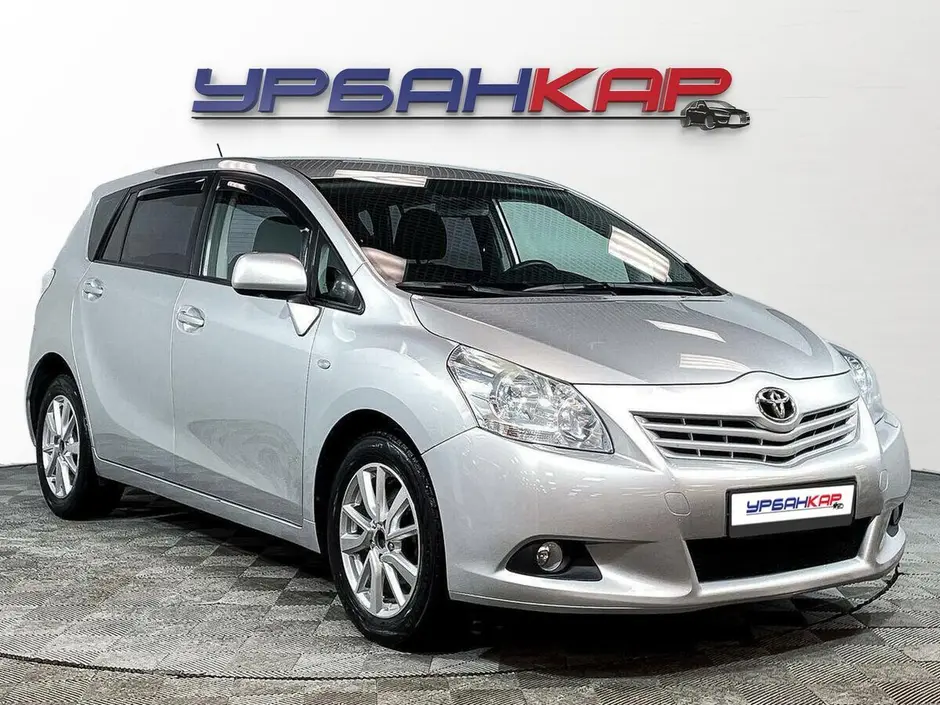 Toyota Verso, 2012 г.