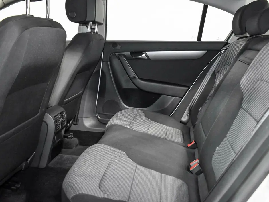 Volkswagen Passat, 2013 г.