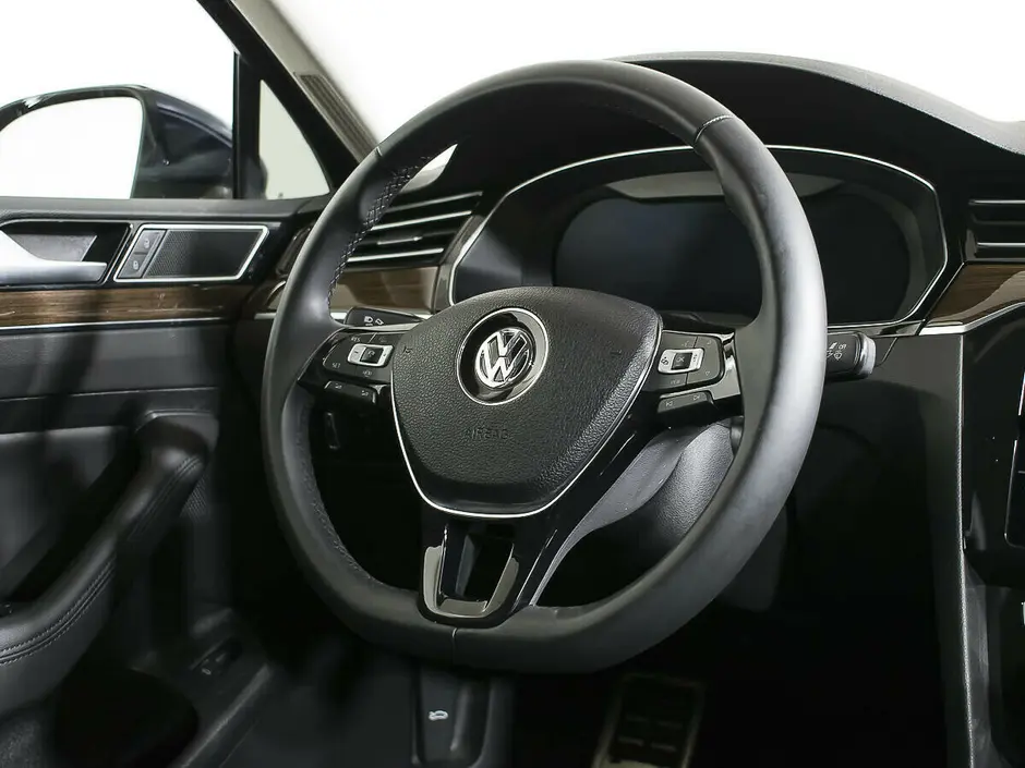 Volkswagen Passat, 2017 г.