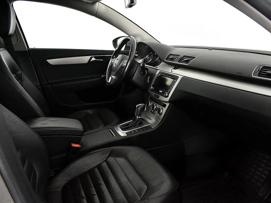 Volkswagen Passat, 2013 г.