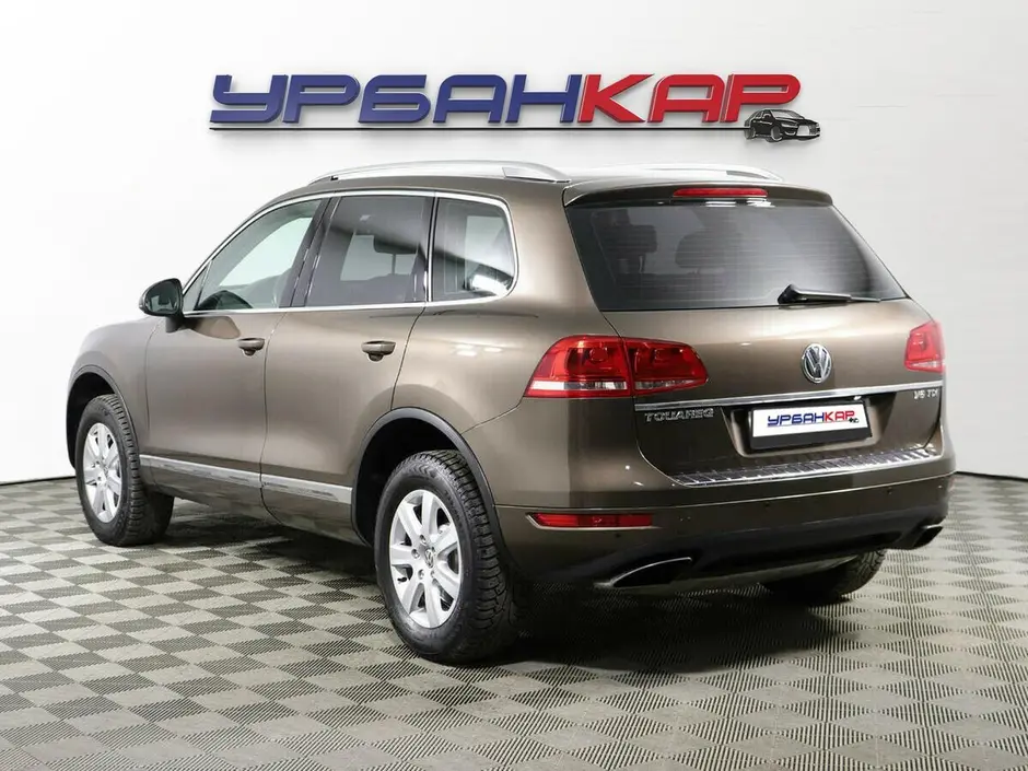 Volkswagen Touareg, 2011 г.