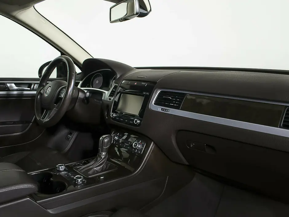 Volkswagen Touareg, 2012 г.