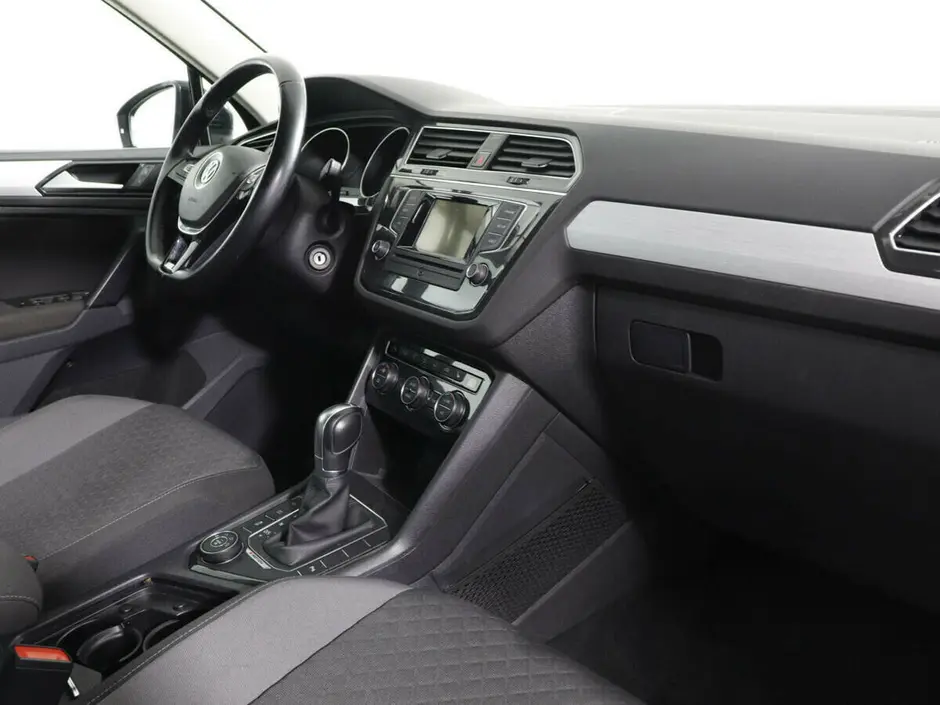 Volkswagen Tiguan, 2017 г.