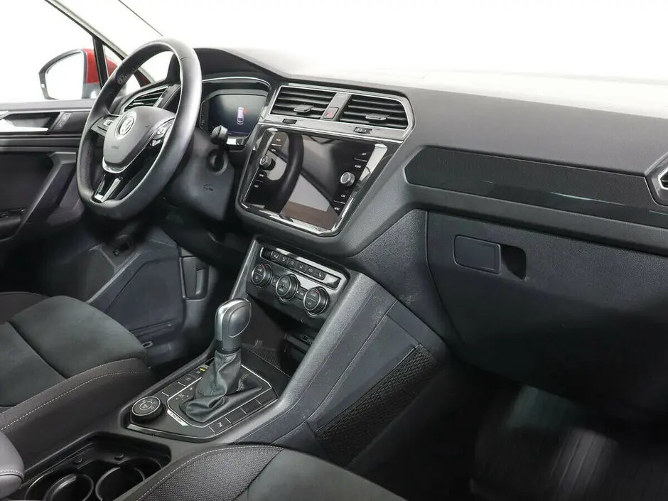 Volkswagen Tiguan, 2018 г.