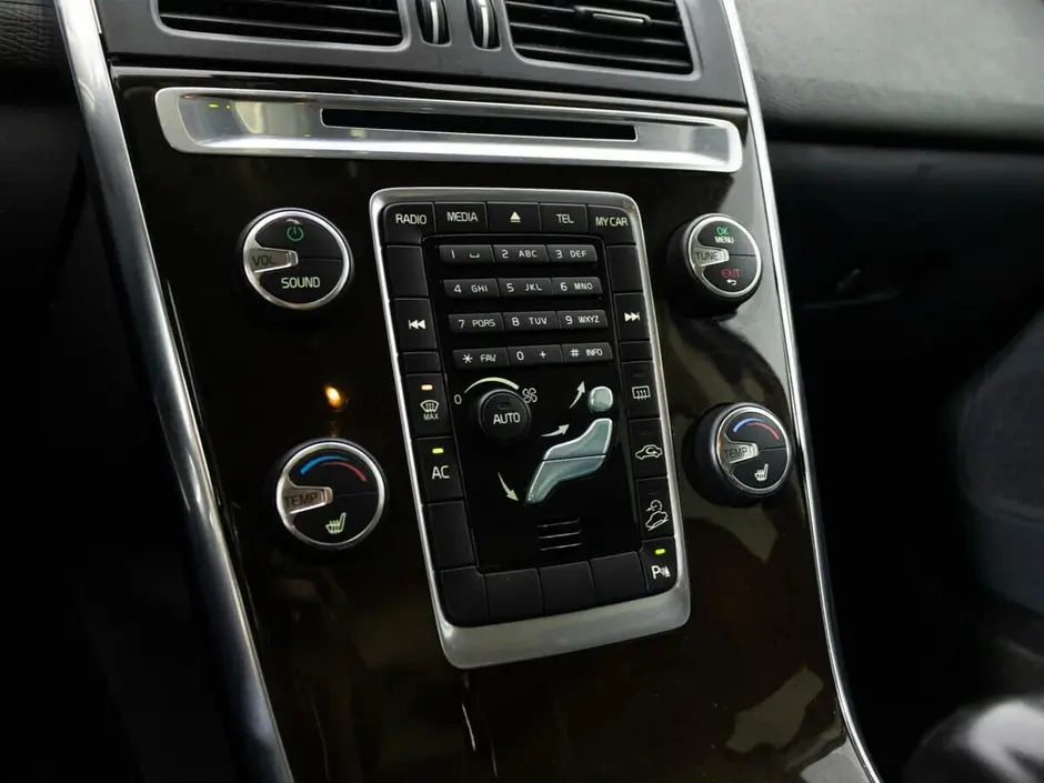 Volvo XC60, 2011 г.