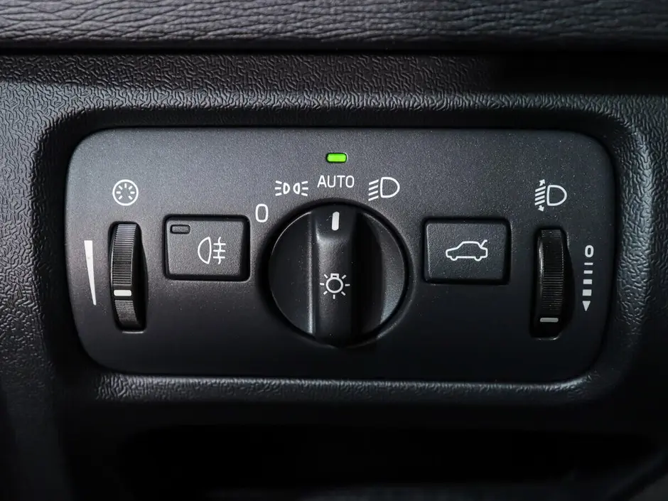 Volvo V40 Cross Country, 2018 г.