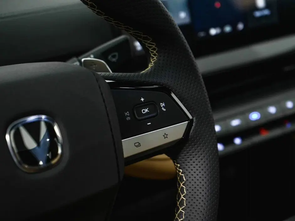 Changan UNI-V, 2022 г.