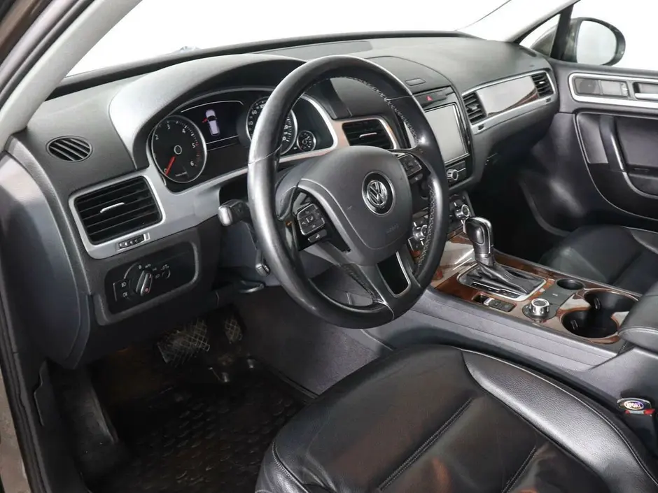 Volkswagen Touareg, 2010 г.