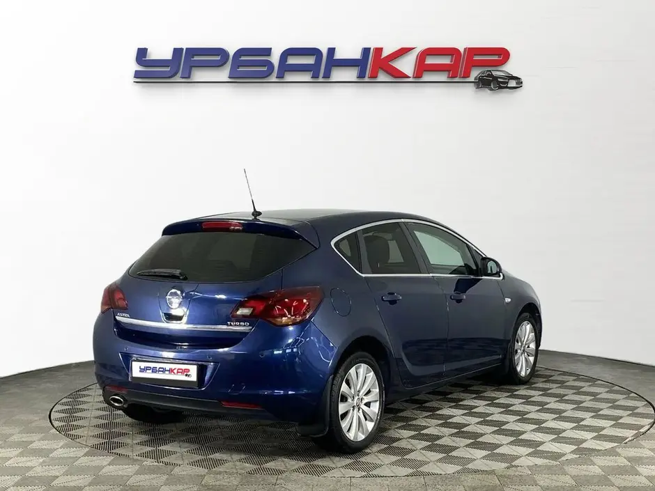 Opel Astra, 2012 г.