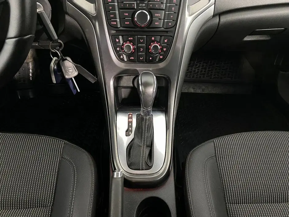 Opel Astra, 2012 г.