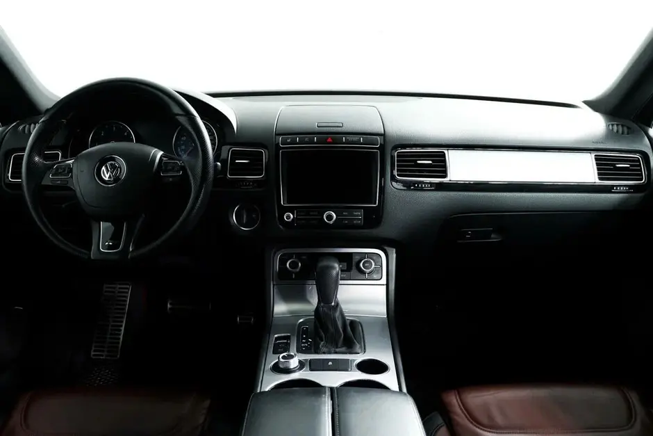 Volkswagen Touareg, 2014 г.