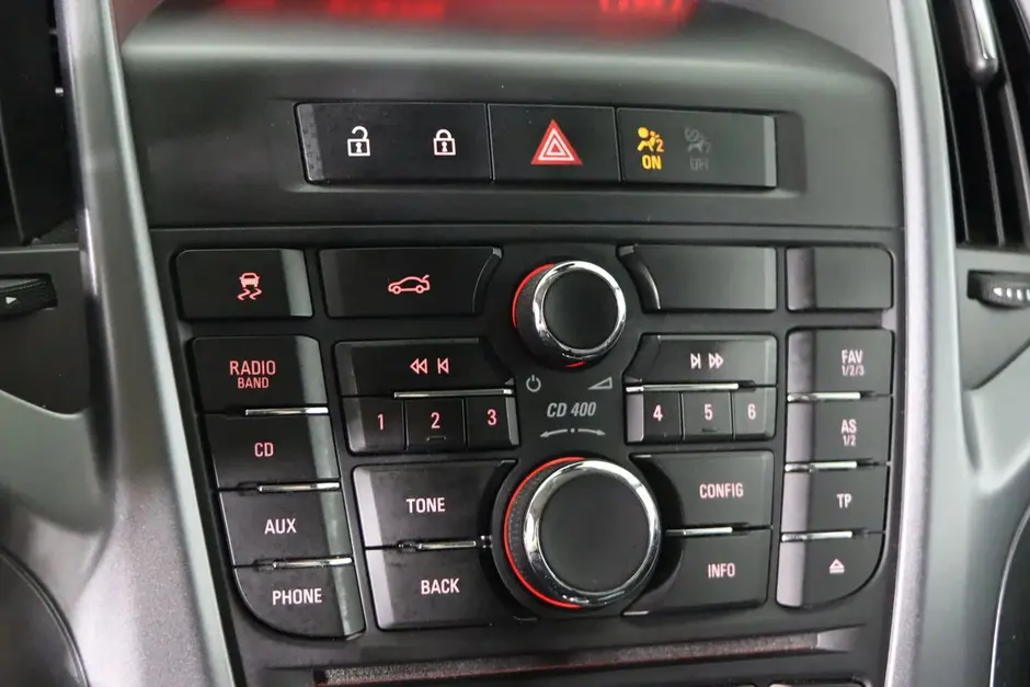 Opel Astra, 2012 г.