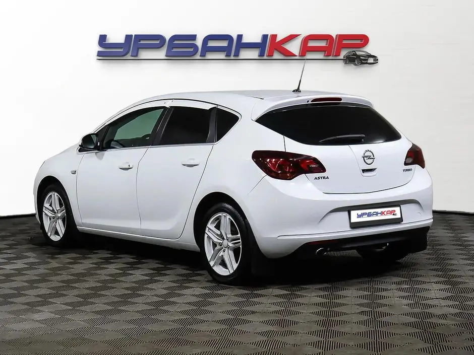 Opel Astra, 2014 г.