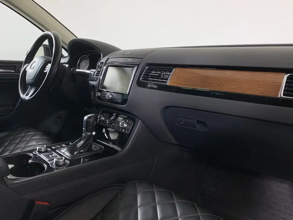 Volkswagen Touareg, 2014 г.